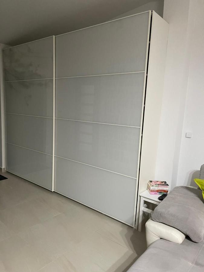 Apartament Rodzinny Ostrowiec Sw Ostrowiec Świętokrzyski Exteriör bild