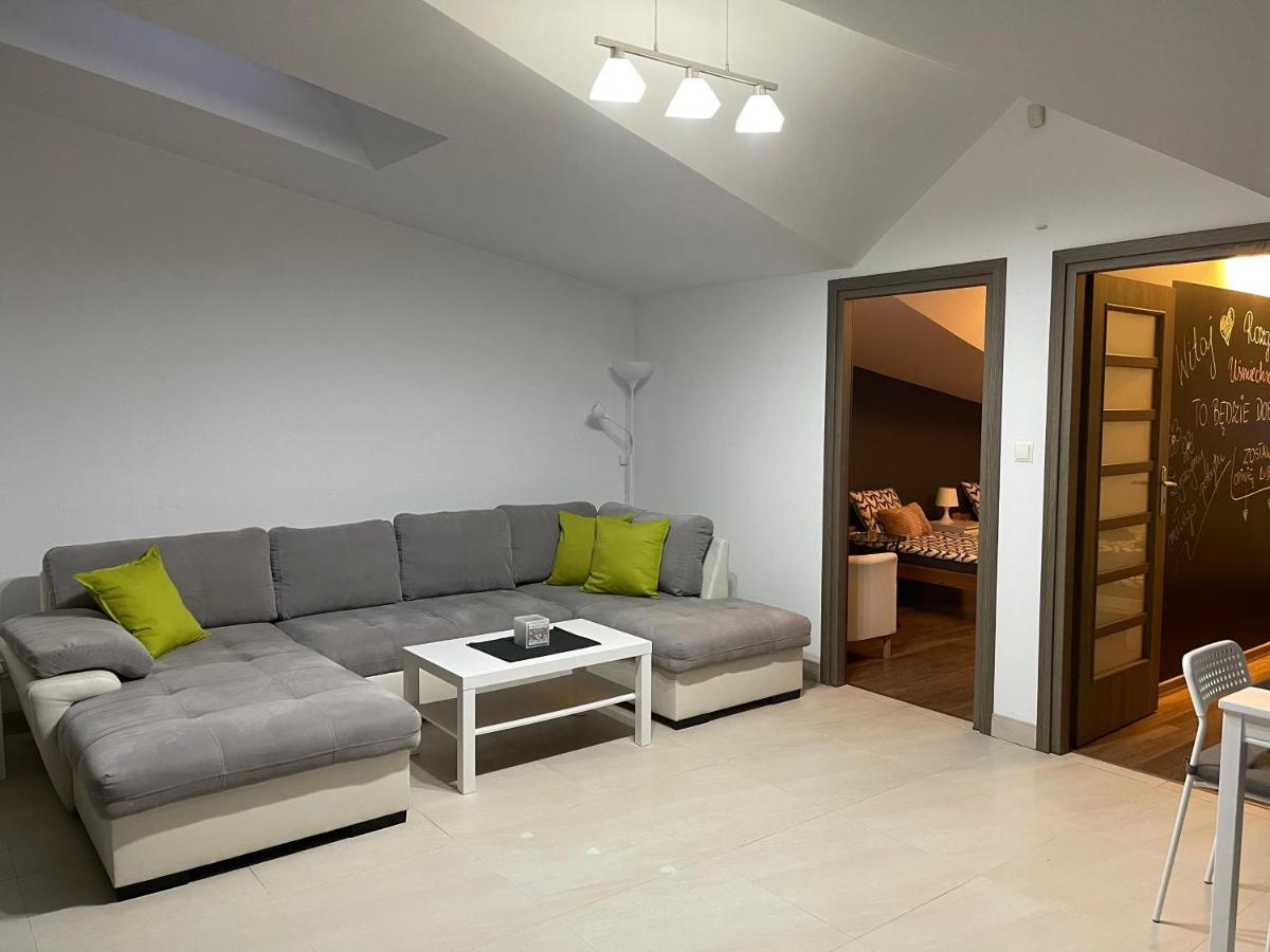 Apartament Rodzinny Ostrowiec Sw Ostrowiec Świętokrzyski Exteriör bild